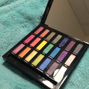 Urban Decay Full Spectrum eyeshadow palette